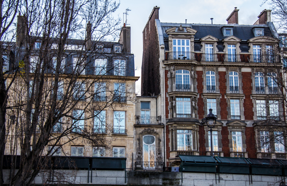 самый узкий дом в Париже