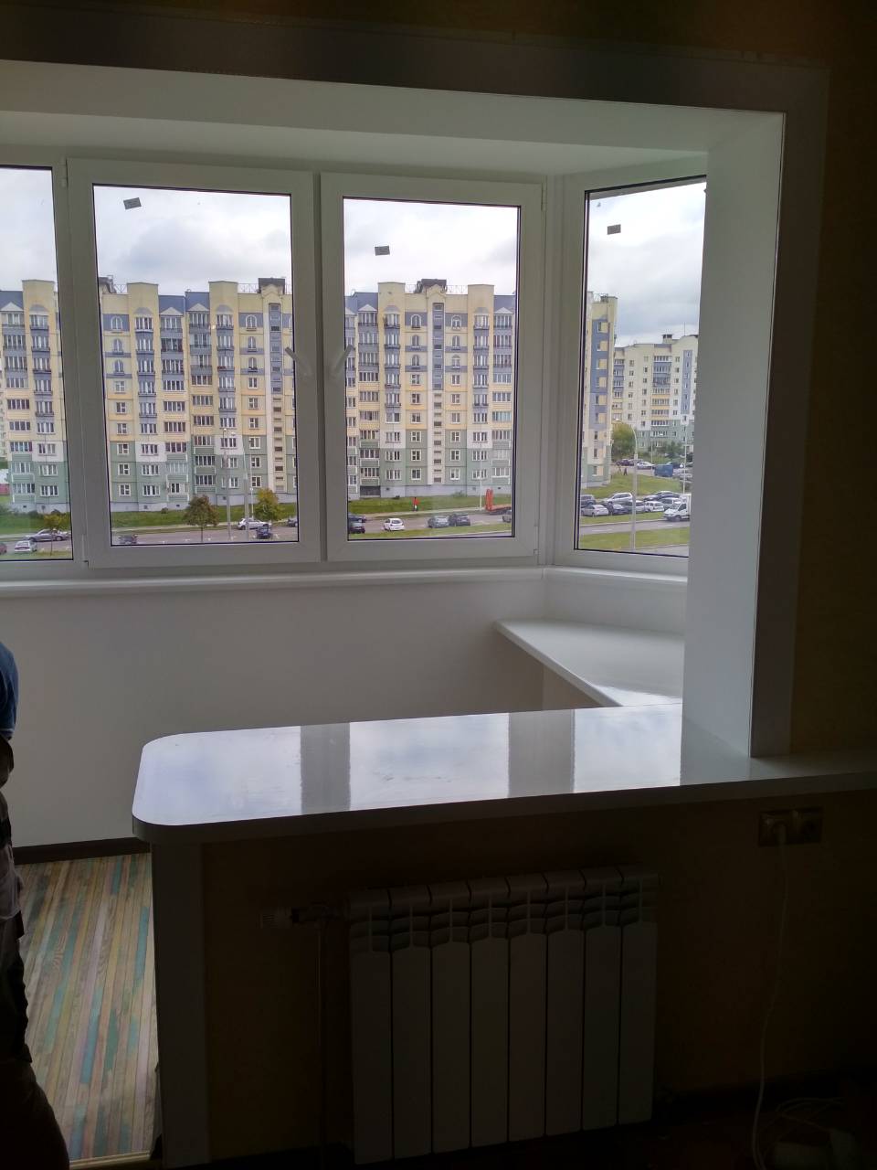 Объединение панорамного балкона с комнатой