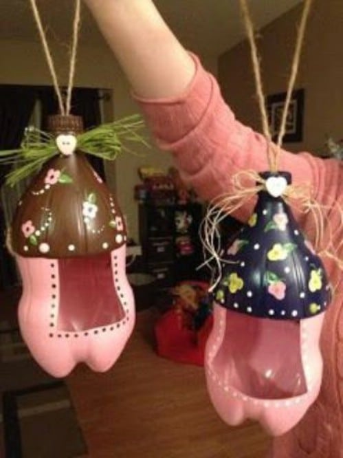Bird Feeders - 20 Fun and Creative Crafts with Plastic Soda Bottles