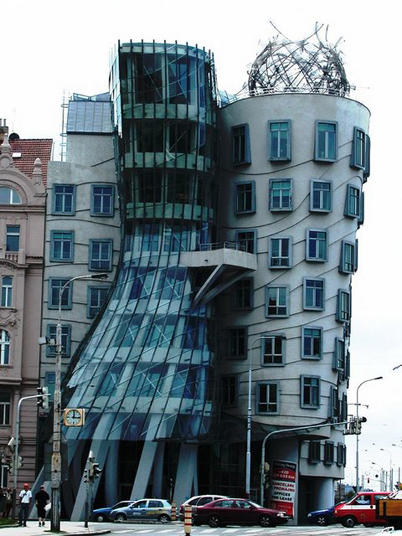 12-dancingbuilding-thumb