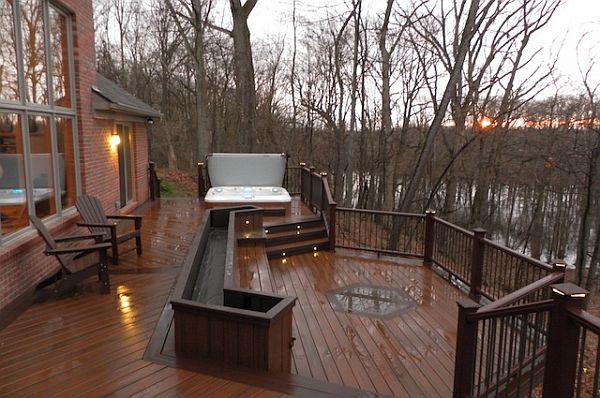 Elegant Outdoor jacuzzi