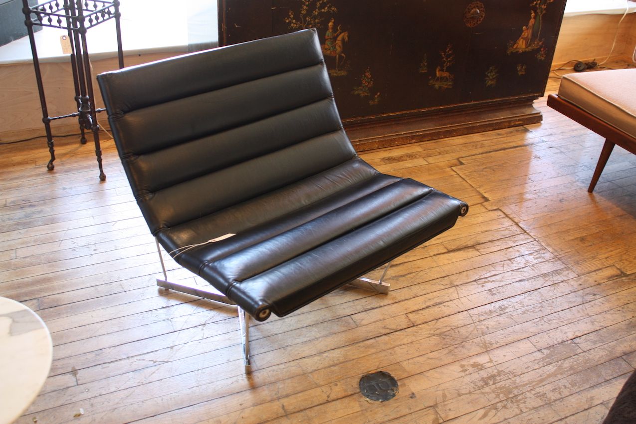 Architect Mies van der Rohe also design furniture, such as the classic Barcelona chair.