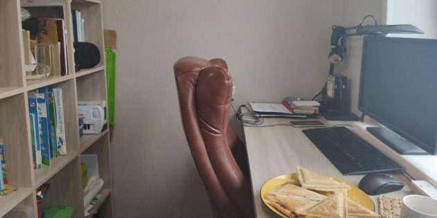 Отделите рабочее место от другого пространства Как обустроить домашний офис: отделите рабочее место от другого пространства