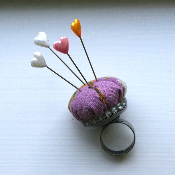 Make a tiny pincushion ring