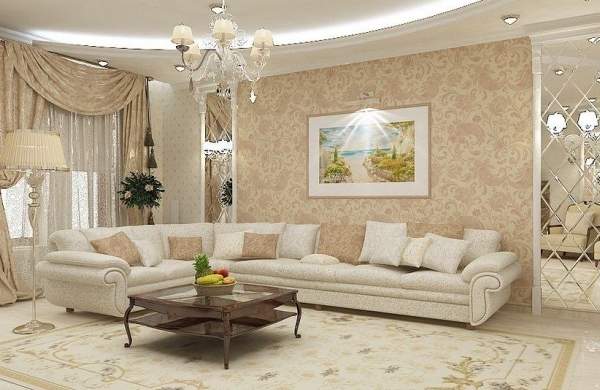 Классический дизайн гостиной в частном доме в белом и бежевом цветах