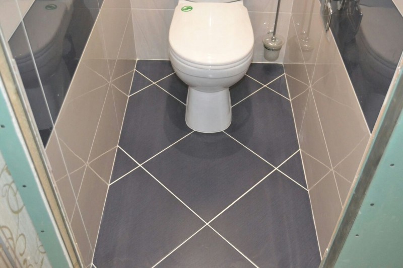 Белая плитка в туалете дизайн