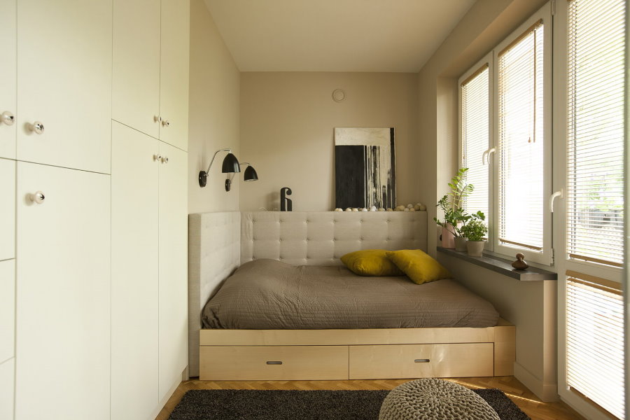 Подиум в спальне для кровати: 120 фото применения и правила установки в .