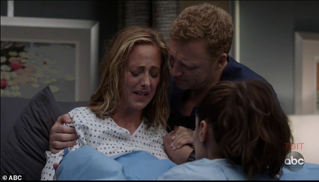 Owen finally tells Teddy he loves her while she’s in labor. Though Teddy doesn’t say it back — she was busy, OK? — the two end the episode happily ever after with their new baby girl jbdsfhbd