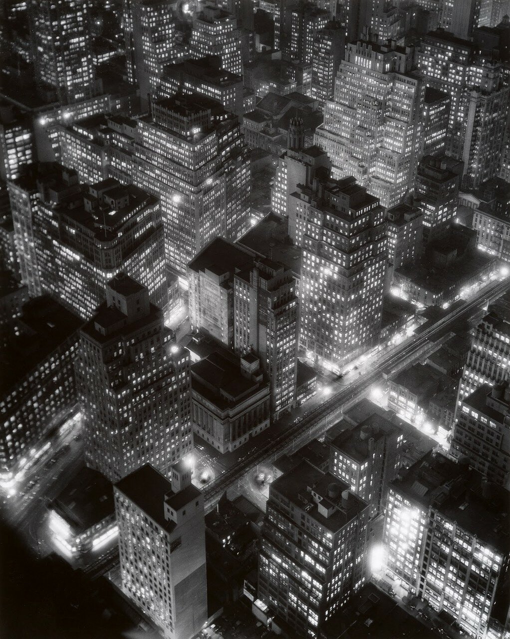 1932. Ночной Нью-Йорк