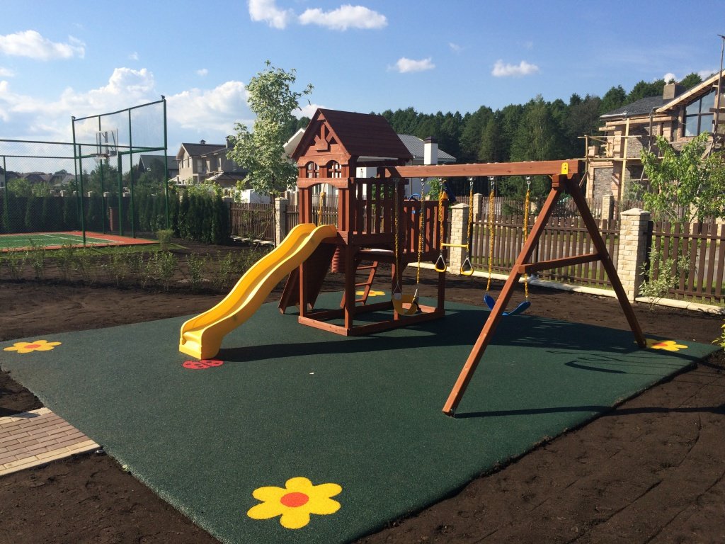 Тартановое покрытие для игровой площадки