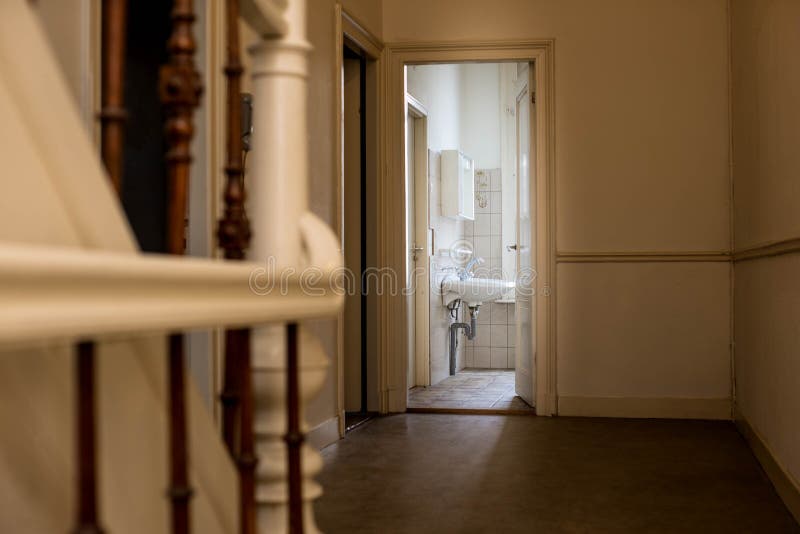 Dark hallway to the bathroom royalty free stock photo Dark hallway to the bathroom royalty free stock photo