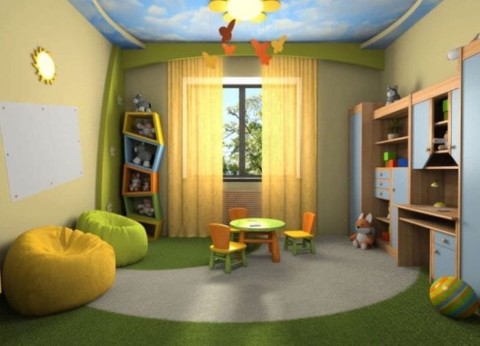 Интерьер детской комнаты в ярких теплых тонах 
