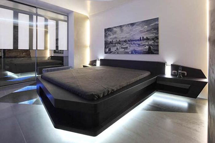 Спальня в стиле хай-тек с черной кроватью