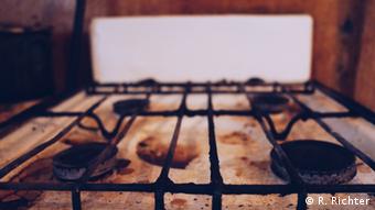 Dirty stove in Kommunalka-kitchen