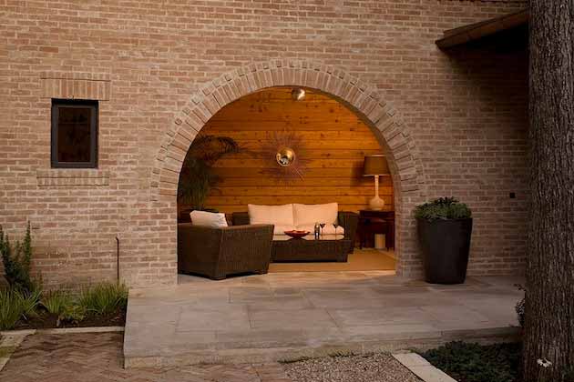 Home-Touch-With-Brick-Wall-30